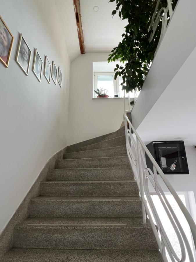 Apartamento Om Yoga Center Slovenska Bistrica Exterior foto