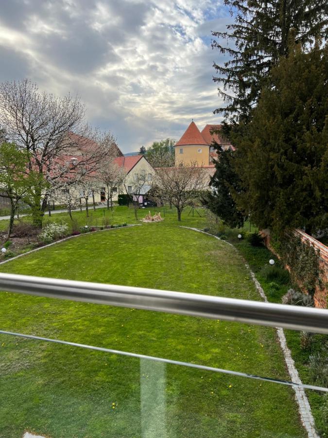 Apartamento Om Yoga Center Slovenska Bistrica Exterior foto