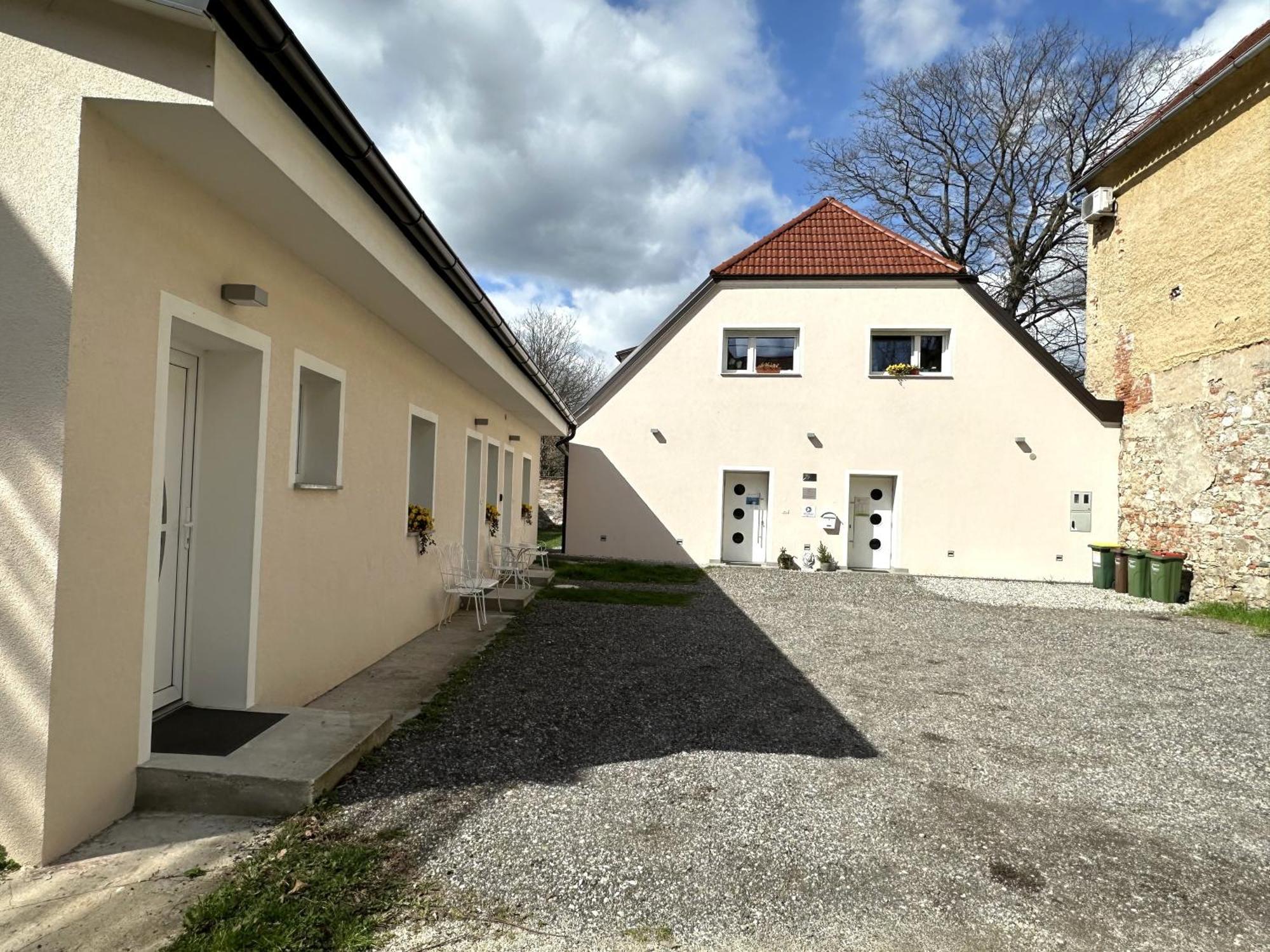 Apartamento Om Yoga Center Slovenska Bistrica Exterior foto